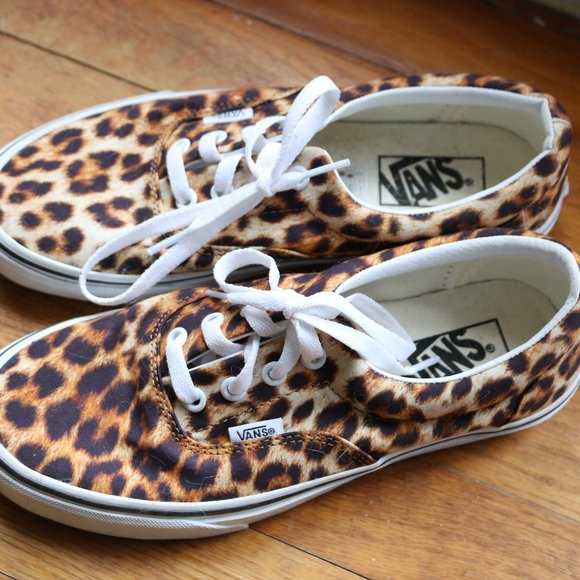 Vans  neverworn - Picture 1 of 9